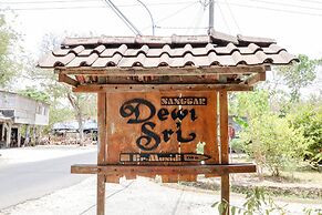 Dewisri Homestay
