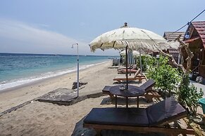 Road Beach Homestay