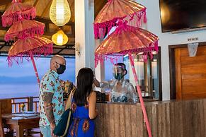 Samuh Sunset Nusa Penida by Pramana Villas