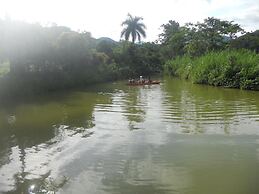 Hotel Paraiso Inn