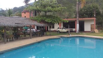 Hotel Paraiso Inn