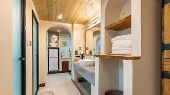 Guangzhou He She Art Apartment