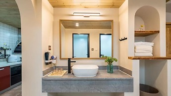 Guangzhou He She Art Apartment