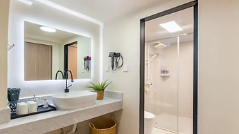 Guangzhou He She Art Apartment