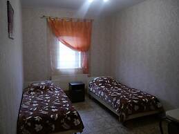 Mini-Hotel Kompleks Parus