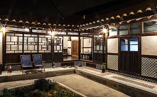 BongHwangJae Hanok