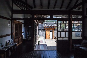 BongHwangJae Hanok
