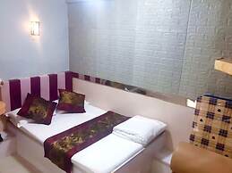 Royal Capital Hotel