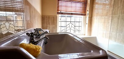 Heritage Millworkers Cosy Cottage