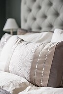 Contemporary Bright House 20 Min To Manc