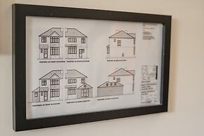 Contemporary Bright House 20 Min To Manc