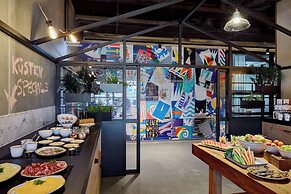 Me and All Hotel Kiel, by Hyatt