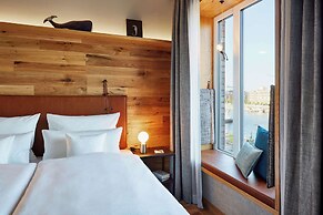 Me and All Hotel Kiel, by Hyatt