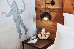 Me and All Hotel Kiel, by Hyatt