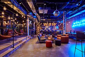 Me and All Hotel Kiel, by Hyatt