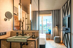 Me and All Hotel Kiel, by Hyatt