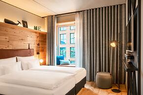 Me and All Hotel Kiel, by Hyatt