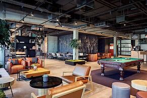 Me and All Hotel Kiel, by Hyatt