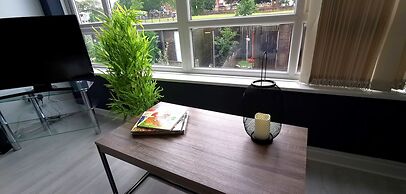 Superb Townhouse Parking 5