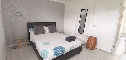 Superb Townhouse Parking 5