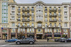 Stylish Apartment Close ot the Opera