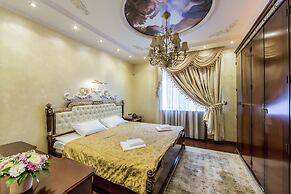 Luxurious Classic Apartment Bessarabka