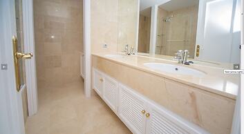 Modern Duquesa 2 Bed,outstanding View of Sea/golf