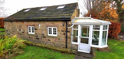 Country School Cottage near Harwood