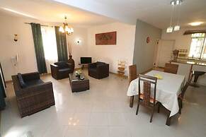 Isola Bella Luxury Villa