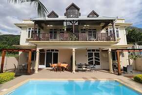 Isola Bella Luxury Villa