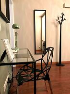 Metro Court Apartments