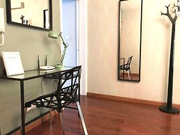 Metro Court Apartments