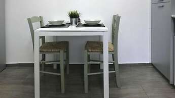 Metro Court Apartments