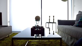 Metro Court Apartments