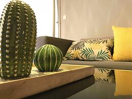 Metro Court Apartments