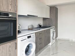 Metro Court Apartments