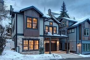 Old Town Masterpiece 6 Bedroom Home by RedAwning