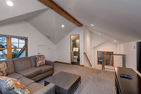 Old Town Masterpiece 6 Bedroom Home by RedAwning