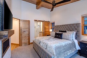 Old Town Masterpiece 6 Bedroom Home by RedAwning