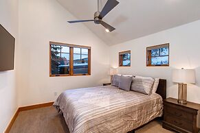 Old Town Masterpiece 6 Bedroom Home by RedAwning