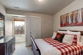 Luge Lane 5 Bedroom Townhouse by RedAwning