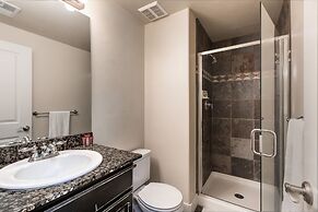 Luge Lane 5 Bedroom Townhouse by RedAwning