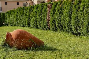 Menada Negresco Apartments