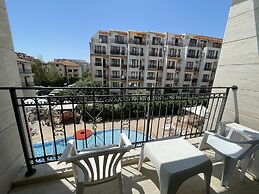 Amadeus Lux - Menada Apartments
