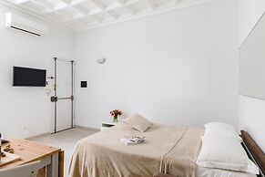 A World Aparts - 61 Margutta