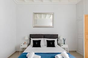 A World Aparts - 61 Margutta