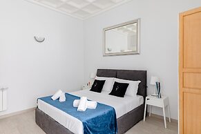 A World Aparts - 61 Margutta