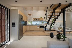 OPENNESS. House by the sea.