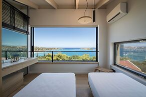 OPENNESS. House by the sea.