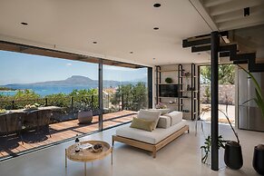 OPENNESS. House by the sea.